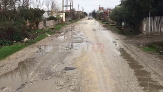 Rruga e Apolonisë në gjendje të mjerueshme! Asnjë investim prej një dekade në aksin Fier-Seman (VIDEO)