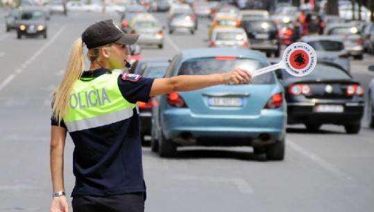 Ndryshojnë rregullat/ Ndalohen sharjet në polici, ja punonjësit që nuk do shërbejnë më natën dhe nuk do veshin uniformën, kujdes me Facebook-un