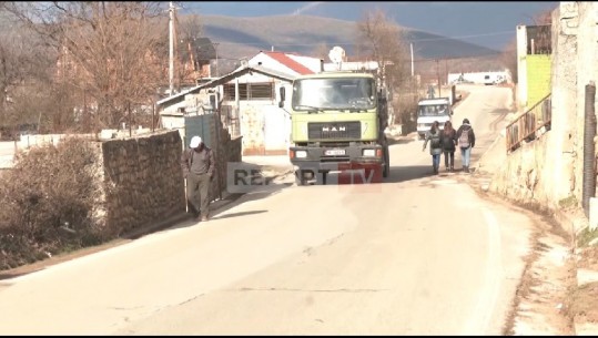 Rruga në Kukës pa sinjalistikë dhe barriera mbrojtëse, kthehet në burim aksidentesh, rrezikohen nxënësit