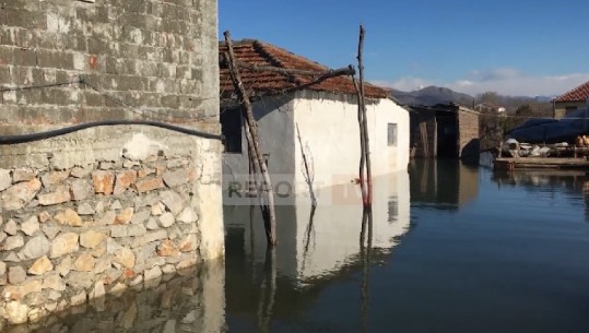 Oboti ose fshati ishull ku shkohet vetëm me varkë, banorët: Jetesa është e vështirë (VIDEO)