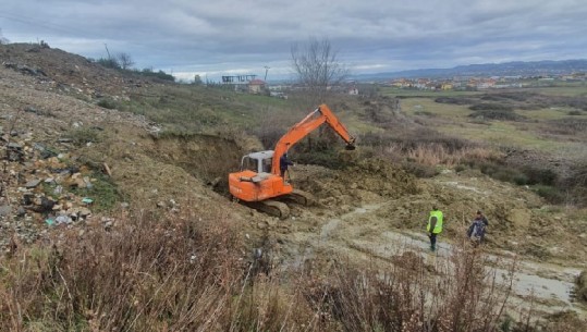 Rrëshqitjet e dherave dëmtojnë dy tubacione të ujit të pijshëm, pa ujë Durrësi, Shijaku dhe Maminasi