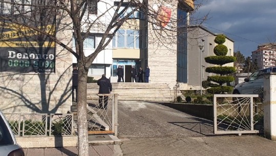 Lëvizje në policinë e Gjirokastrës, prezantohet drejtori i ri, Fatmir Hoxha