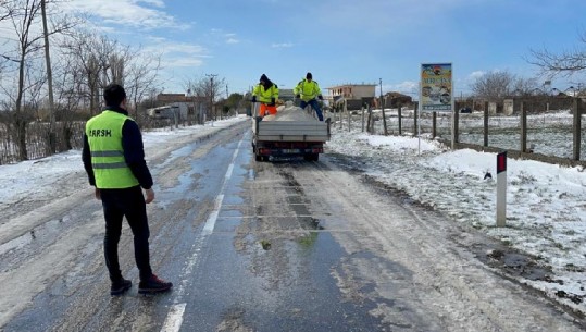 Dhjetra hektar tokë dhe banesa ‘nën pushtetin e ujit’, rrugë të pakalueshme, situata në Shkodër ende problematike 