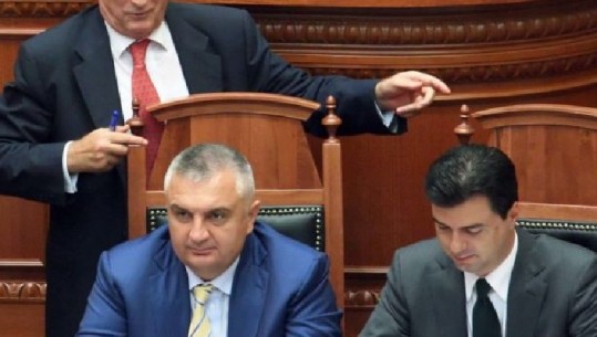 Dhunë tek vaksinimi i mësuesve, dhunë për Ditën e Verës, strategjia e re humbëse e Berisha-Metës