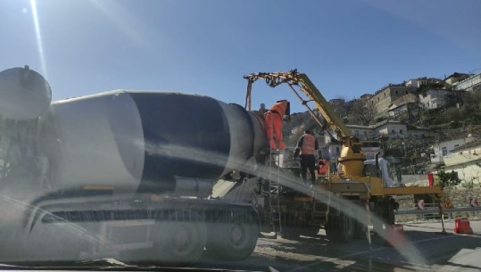 Ekspertë ndërkombëtarë i kërkojnë Ramës ndalimin e ndërtimit të Bypass-it në Gjirokastër: Rrezikon statusin e saj si pjesë e UNESCO-s