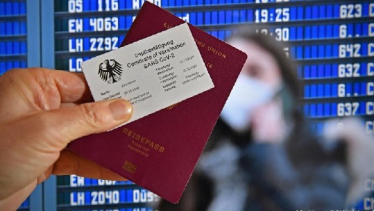 Komisionerët Evropianë: Pasaportat e vaksinimit në BE të jenë gati në fillim të verës