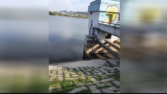 Nis rikonstruksioni i portës së digës së Liqenit Artificial, UKT: Po bëjmë një zbrazje të kontrolluar të liqenit, pas riparimit niveli i ujit kthehet në normalitet