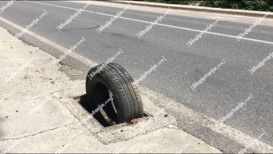 Vidhen kapakët e pusetave në aksin Elbasan-Cërrik, qytetarët: Prej muajsh kjo gjendje, ndihemi të rrezikuar