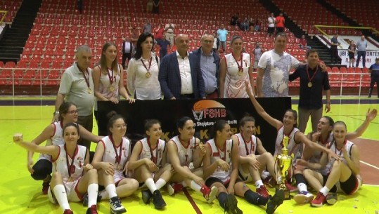 'Titulli për trajnerin që humbi jetën', Flamurtari në basketboll për femra kampion për herë të 23 në histori (VIDEO)