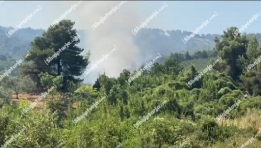 Zjarri në Majën e Rrunës, tymi drejt tunelit të Kalimashit shqetësim për shoferët