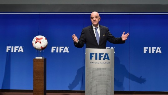 Botëror çdo dy vite? Presidenti i UEFA-s: FIFA po na krijon shqetësime të mëdha, shkatërrohen kampionet kombëtare dhe kompeticionet europiane