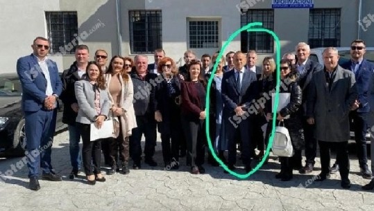 Korrupsioni në burgun 313/ SPAK jep pretencën: Kërkohen nga  4 vite burg për ish- drejtorin dhe përgjegjësin e logjistikës! 3 vite për biznesmenin sekser 