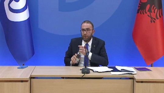 Bardhi: 'Qifja' që mbush sallat e 'Foltores' dhe bandat, nuk mund të thërrasin Kuvendin e PD