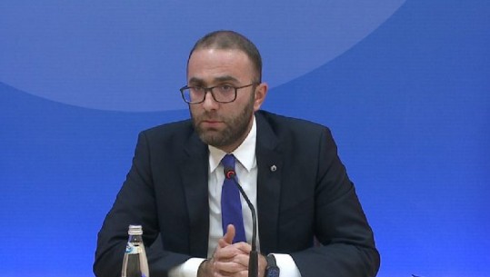 Gazment Bardhi padit Çim Pekën: Nuk i qaj dot hallin e madh personal që ka zënë drejtuesit e portalit