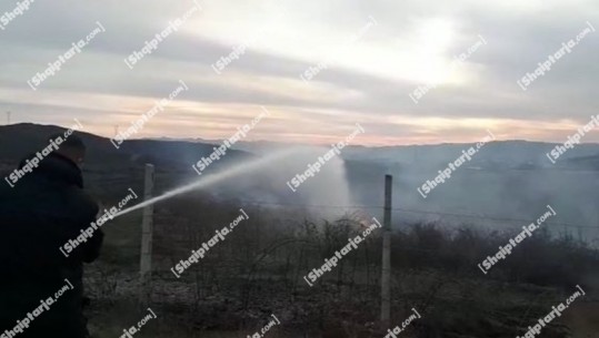 Përfshihen nga flakët 10 hektarë tokë në fshatin Halil të Fushë Krujës! Rrezikohen disa banesa, zjarrfikësit në vendngjarje