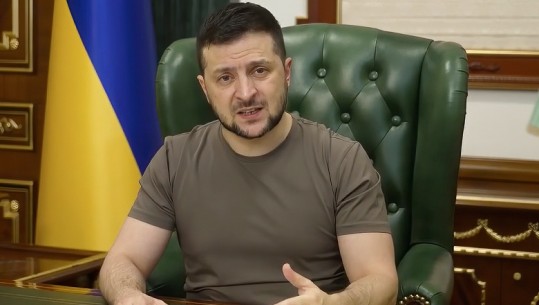 Zelensky: 22 milionë ton ushqim i bllokuar nga rusët