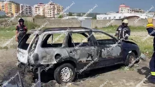 Shkrumbohet plotësisht një makinë në Vlorë, dyshohet për zjarrvënie të qëllimshme