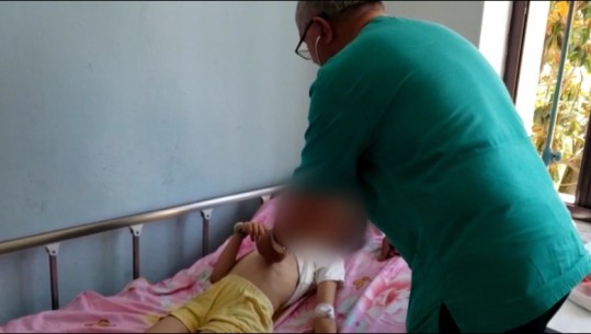 Rritet numri i pacientëve në Pediatrinë e Beratit! Mjeku: Arrin në 150 gjatë fundjavës, ka shtim të rasteve të helmimit nga nxënësit