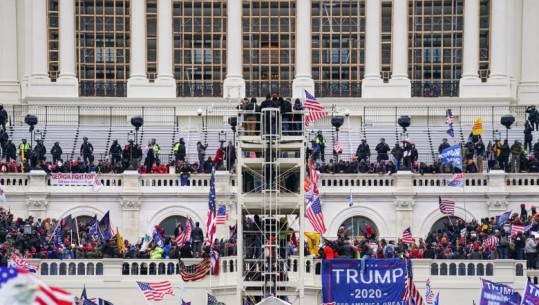 Dëshmia: Trump ushtroi trysni ndaj Nënpresidentit Pence për të përmbysur rezultatin e zgjedhjeve