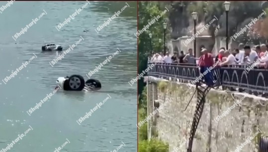 Berat/ Nëna me fëmijën përfundojnë në lumë, momenti kur qytetarët tentojnë t’i nxjerrin nga makina (VIDEO)