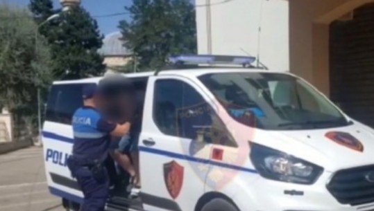 Kukës/ Po transportonte emigrantë të paligjshëm, arrestohet 44-vjeçari në Morinë, i gjenden edhe një shumë parash