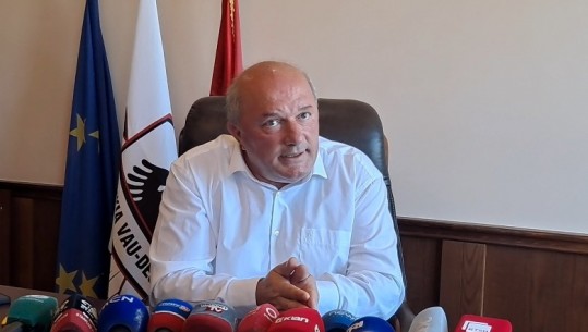 Padia e fermerëve për ndarjen e naftës, reagon kryebashkiaku i Vaut të Dejes: Lojë politike nga Zef Hila, nuk ka pse fshihet si struci! Gjithçka e bën për të marrë karrigen time