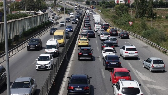 Trafiku është shtuar, por Shqipëria kishte numrin më të ulët të makinave për banorë në Europë edhe në 2021