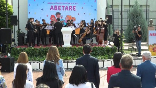 Prezantohet abetarja e unifikuar mes Shqipërisë e Kosovës! Kurti: Formë bashkimi! Kushi: ‘Fshijmë’ kufijtë