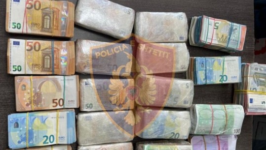 Tentoi të fuste mbi 210 mijë euro të padeklaruara në Shqipëri, arrestohet shoferi i kamionit në Portin e Vlorës! I sekuestrohen edhe një sasi vere kontrabandë