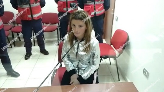 Nxori në pritë  Martin Çeçon, lihet në burg Martina Pajollari! Nëna flet për mediat: Thonë se ka të dashur 43-vjeçarin, ai e ka si vajzë! Para 2 javësh e martova