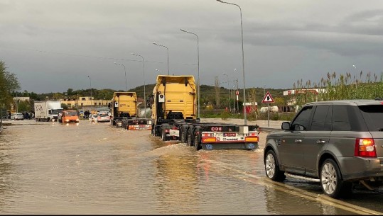 Moti i keq në Shkodër/ Bëhen gati konviktet, ku mund të kontaktojnë banorët që kanë nevojë për evakuim! Të shmanget kalimi tek Harku i Bërdicës