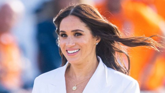 Meghan Markle shfaqet e përlotur në dokumentarin e 'Netflix': U përpoqa shumë të përshtatem me familjen mbretërore