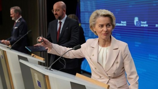 New York Times padit Von der Leyen: Nuk publikoi mesazhet me ‘Pfizer! KE e ka detyrim ligjor