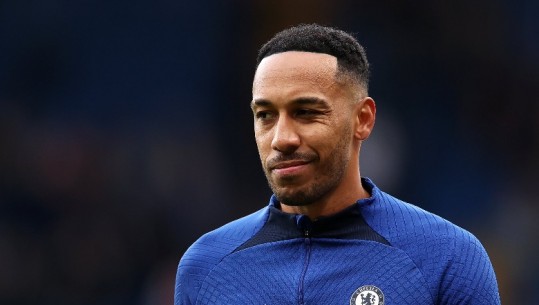 FIFA me rregulla të reja: Aubameyang në asnjë klub tjetër veç Barcelonës dhe Chelsea-t