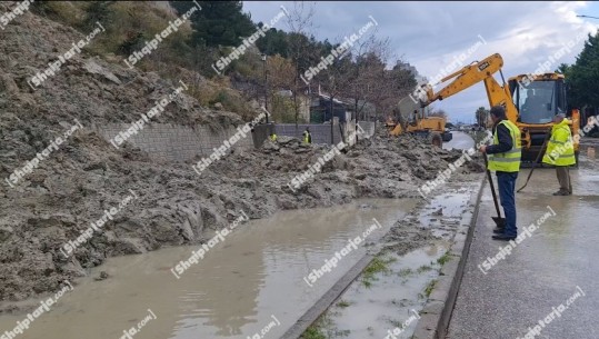 Durrës/ Rrëshqitje dherash në Currila, bllokohet njëri kah i rrugës (VIDEO)