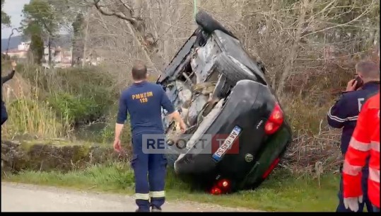 VIDEO/ Aksident në Kavajë, makina del nga rruga për shkak të shpejtësisë, vdes 33-vjeçarja