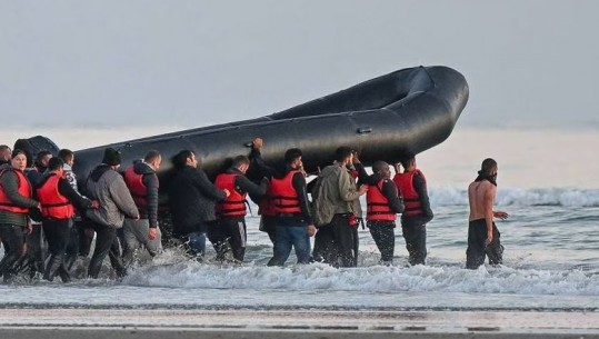 Prej muajsh kryefjalë për emigrantët me gomone, Kryebashkiakja britanike: Shqiptarët janë të mirëpritur