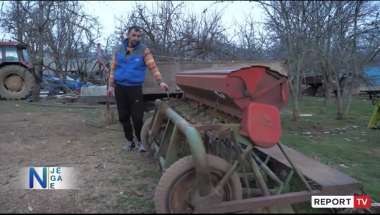 VIDEO/ Zgjedh Selenicën në vend të Amerikës, bujku lë pa fjalë: Punon tokat e gjithë fshatit dhe modifikon makineritë bujqësore