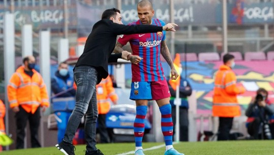 'Kam qarë', Dani Alves komenton nga burgu fjalët e Xavit: S'i kam lejuar