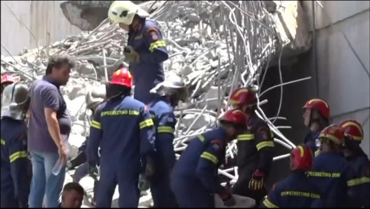 VIDEO/ Shembet ura në Patra të Greqisë, 1 i vdekur dhe 8 të plagosur! Ekipet e shpëtimit vijojnë kërkimet në vendngjarje 