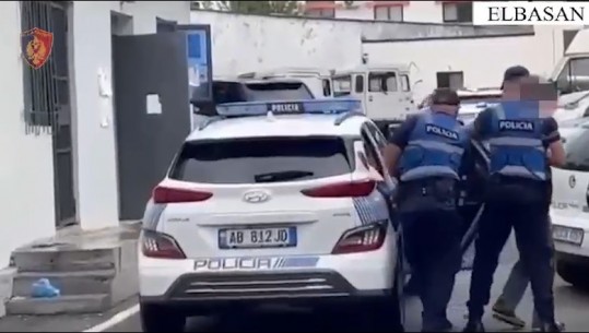 EMRI/ Kërcënonte bashkëshorten se do ta vriste me sëpatë, arrestohet 48-vjeçari në Elbasan! Ngjarja e rëndë parandalohet nga policia