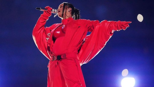 Rihanna nënë e një vajze? Raportohet se këngëtarja lindi fëmijën e dytë