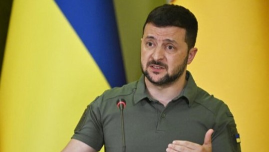 Zelensky kundër korrupsionit, shkarkon të gjithë zyrtarët rajonalë të rekrutimit