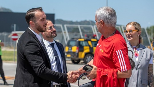 Udhëtim në atdhe, Marash Kumbulla me Romën në Shqipëri (FOTO)