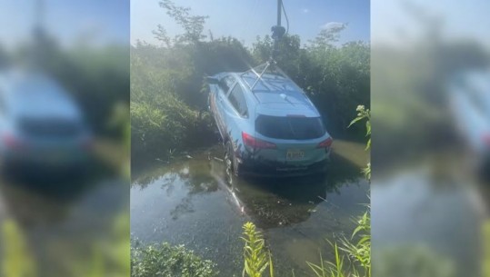 Makina e Google Street View përplaset gjatë ndjekjes nga policia në SHBA