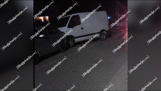 Këlcyrë/ Po i ndiqte policia, përplasen 2 furgona me klandestinë! 2 të plagosur, njëri rëndë