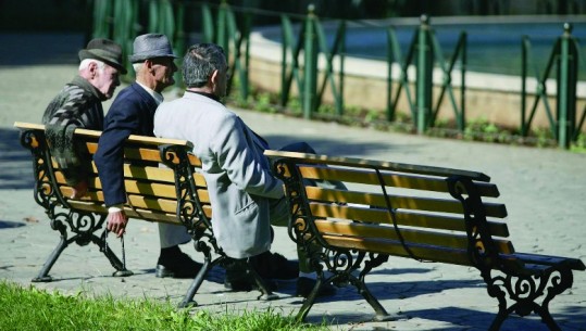 Fatos Çoçoli: Viti i pagave dhe pensioneve