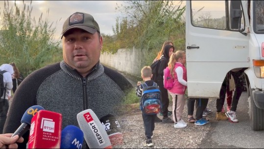 Lezhë/ Prindërit e nxënës të Balldrenit në protestë për transportin