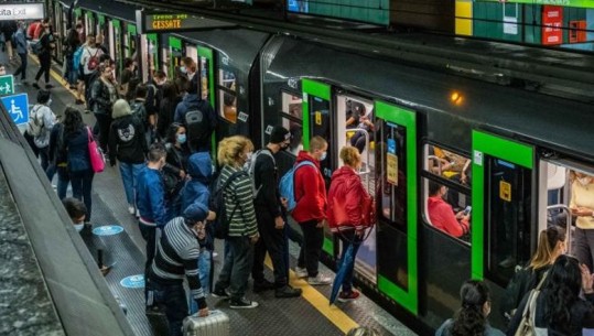 Skalitje e domosdoshme njerëzore në një metro’