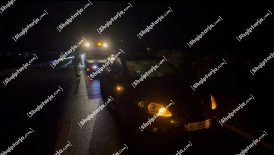 VIDEO/ Këmbësori përplaset nga dy makina njëra pas tjetrës te 'Mbikalimi i Patokut', ndërron jetë në vend! Shoqërohen në polici dy shoferët (Emrat)